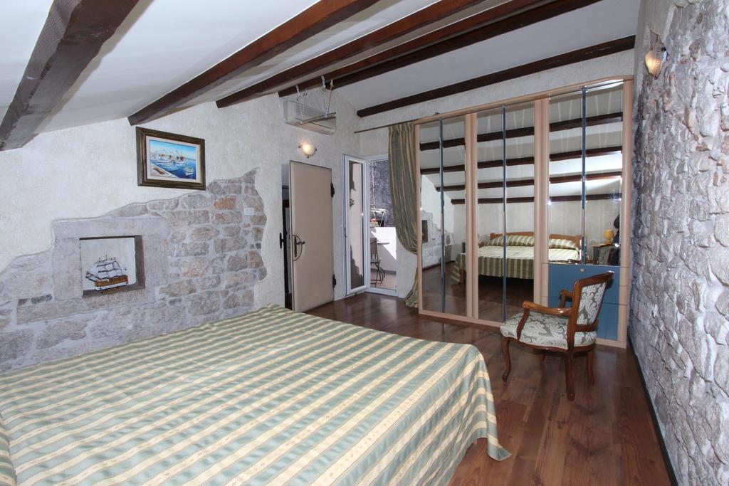 Apartment Midea Rovinj Ngoại thất bức ảnh